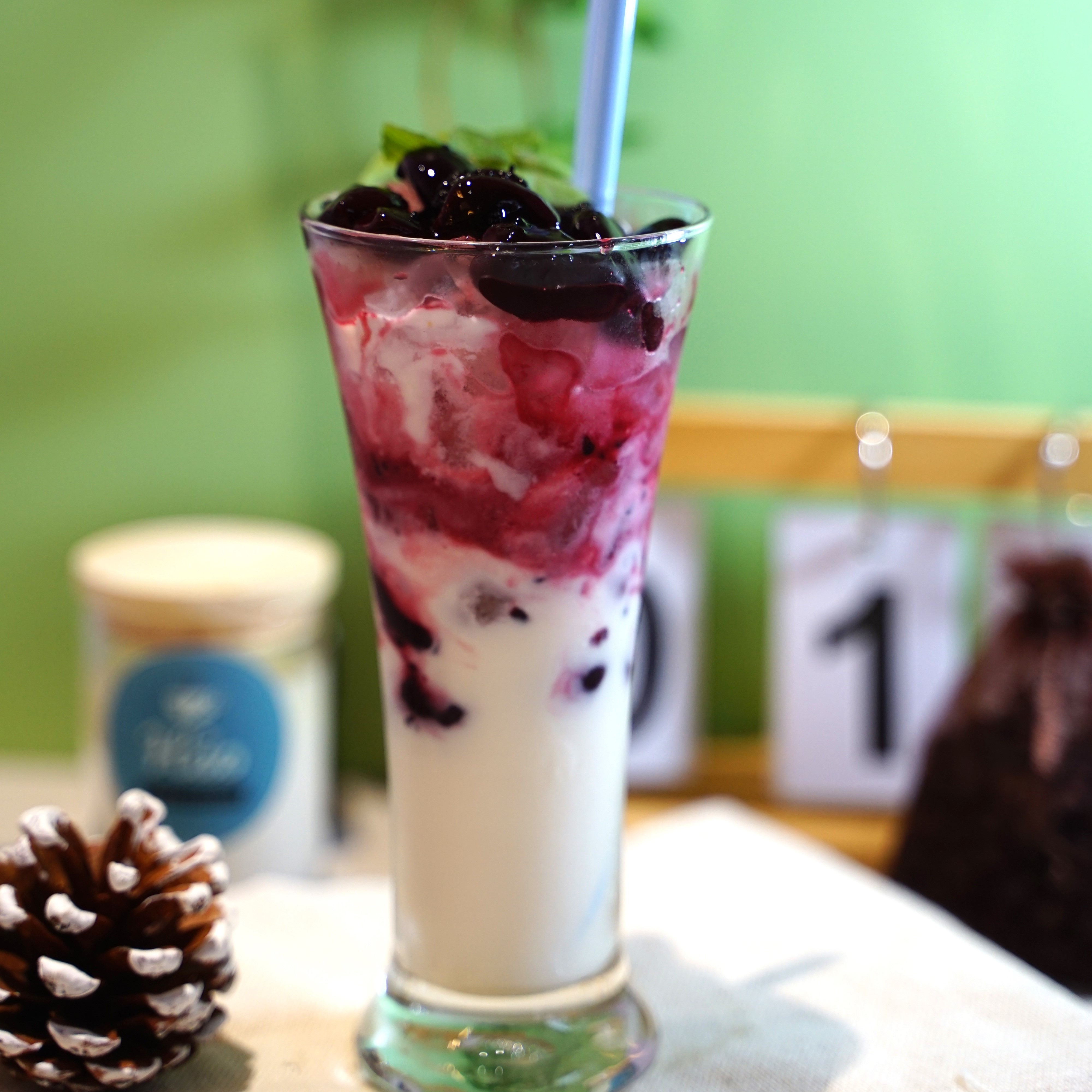 Sữa Chua Hạt Đác Dâu Tằm